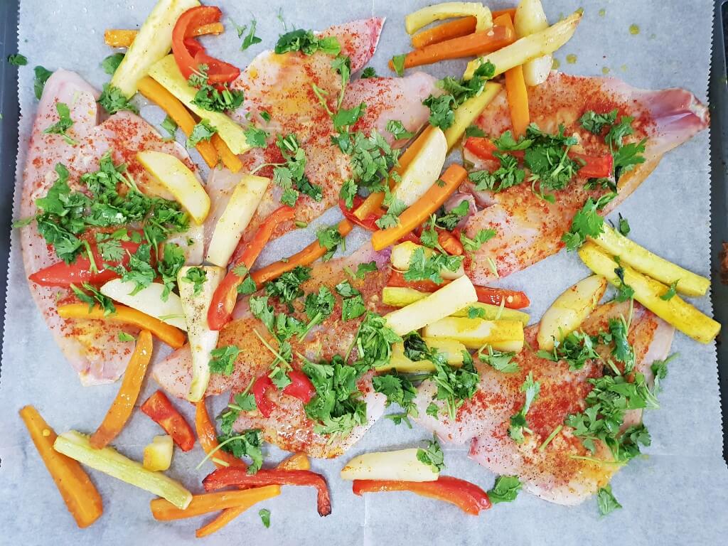 פילה דג עם ירקות בתנור