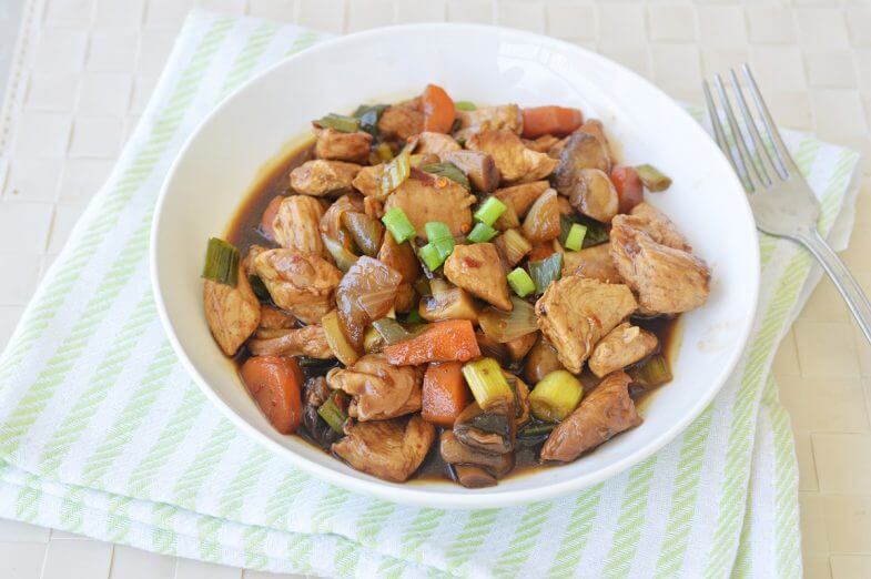 חזה עוף מוקפץ עם פטריות