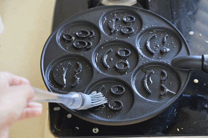 מתכון לפנקייק סמיילי איך מכינים פנקייק ב10 דקות - מתכון לפנקייק סמיילי