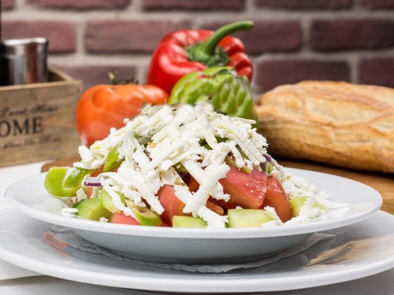 סלט בולגרית