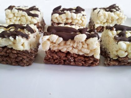 ריבועי שוקולד וחלבה