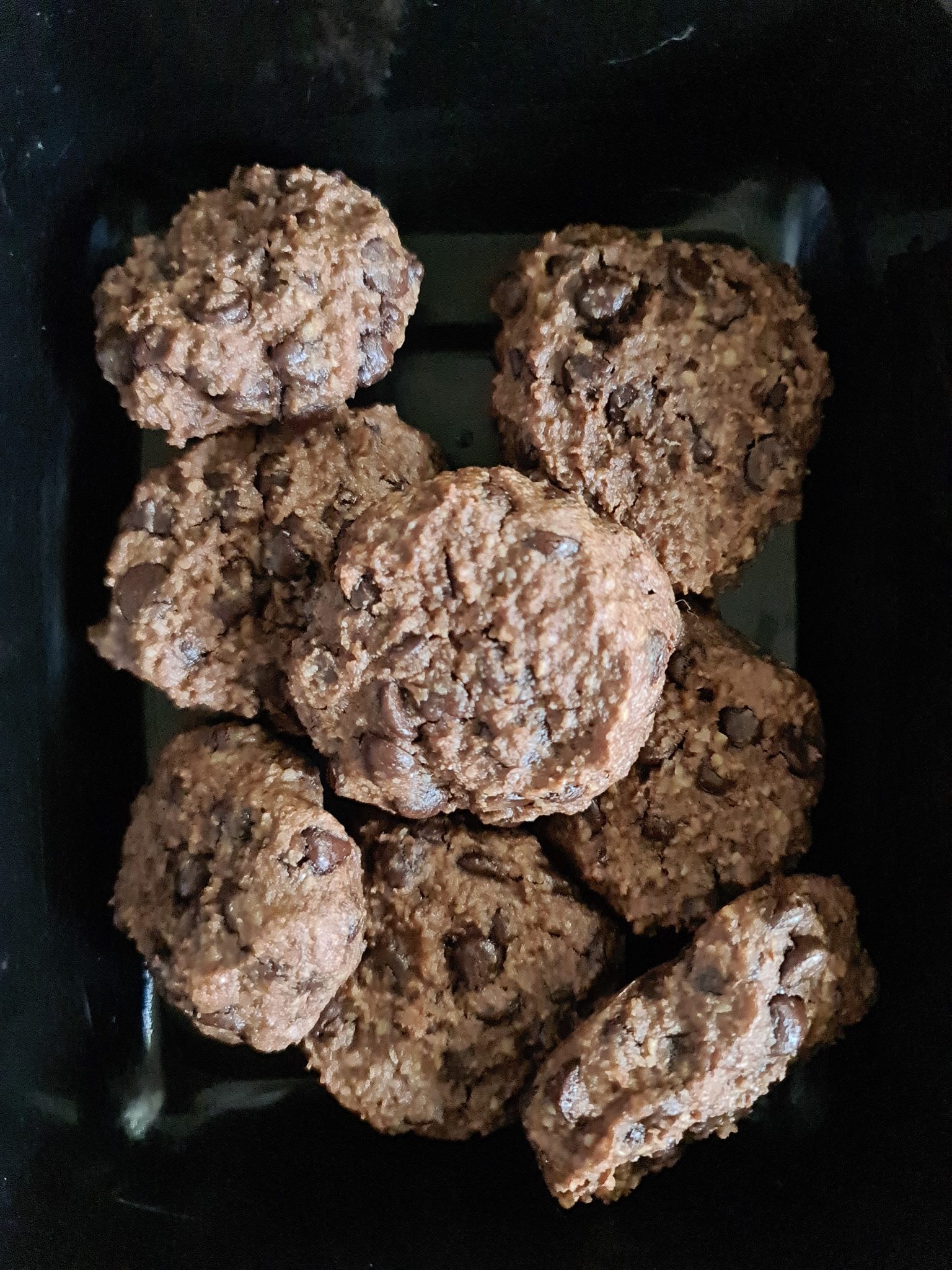 עוגיות שוקולד ואגוזים