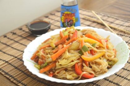 אטריות אורז עם ירקות