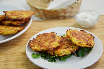 לביבות תפוחי אדמה וקישואים לביבות תפוחי אדמה וקישואים