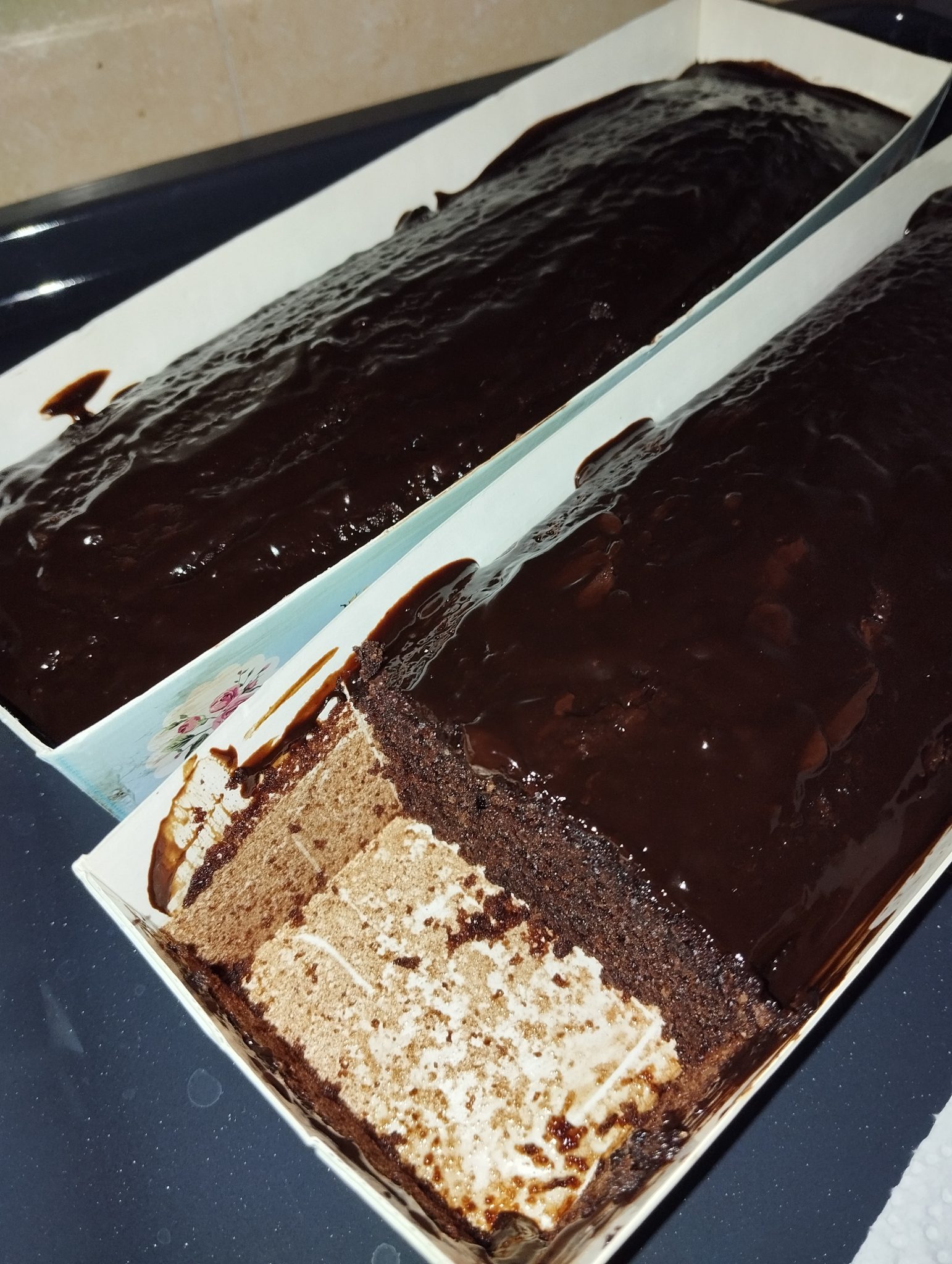 עוגת שקדים ושוקולד