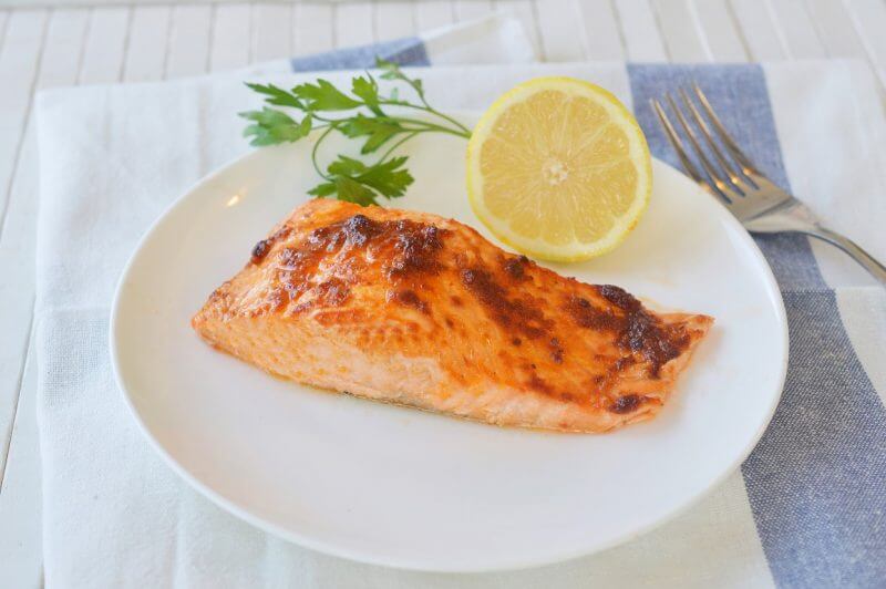 סלמון בממרח עגבניות מיובשות