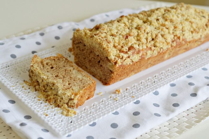 עוגת תפוחים פירורים