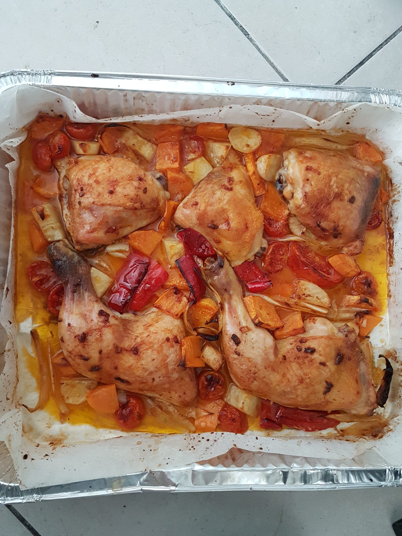 עוף בתנור עם ירקות