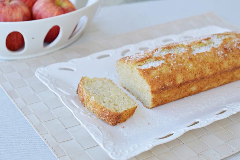 עוגת תפוחים וקוקוס