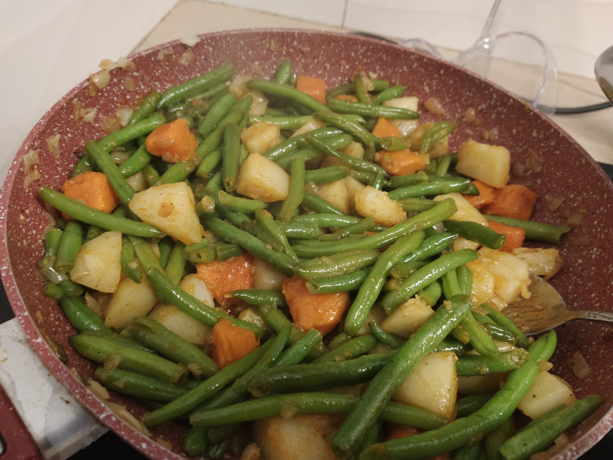 שעועית ירוקה עם בטטה