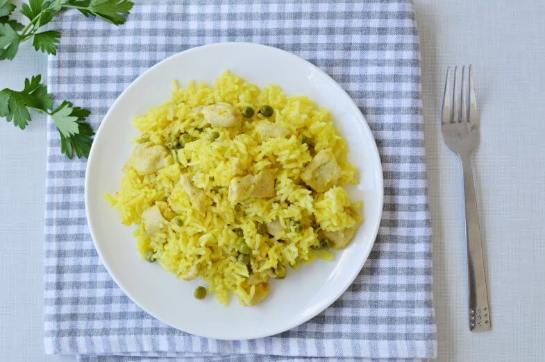 תבשיל אורז, עוף ואפונה