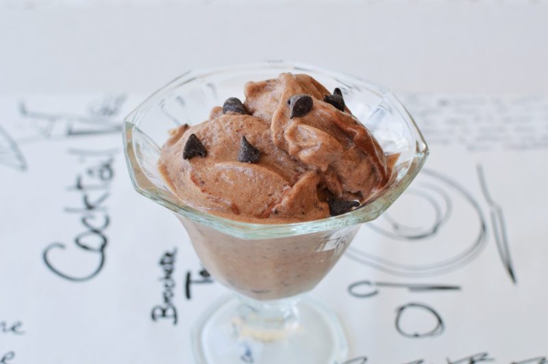 גלידת בננה בטעם שוקולד