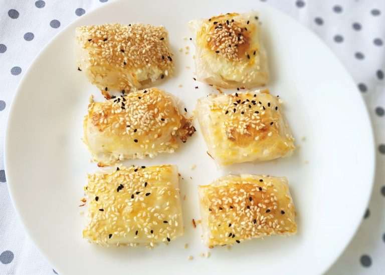 בורקס גבינה מדפי אורז