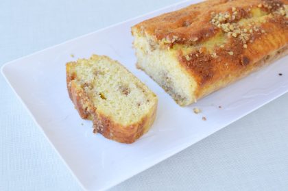 עוגה במילוי טחינה ואגוזים