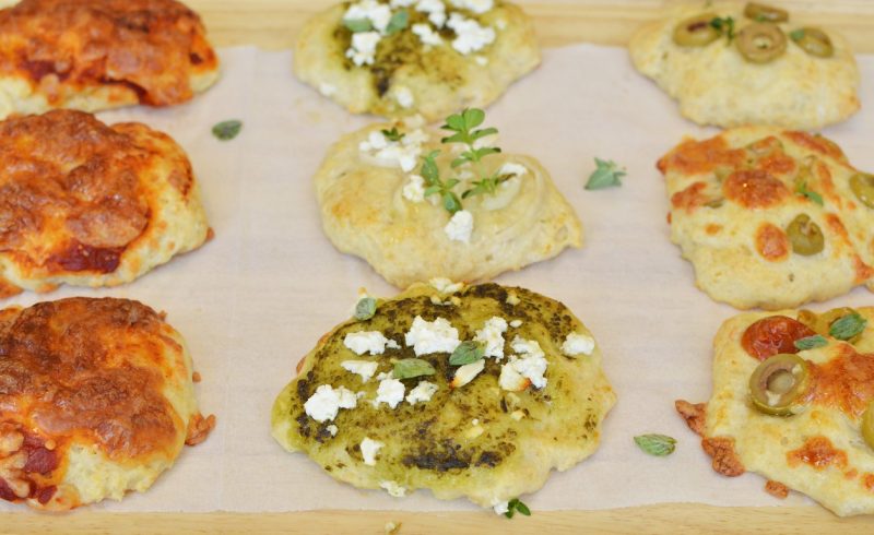 מיני פוקאצ'ות מבצק גבינה