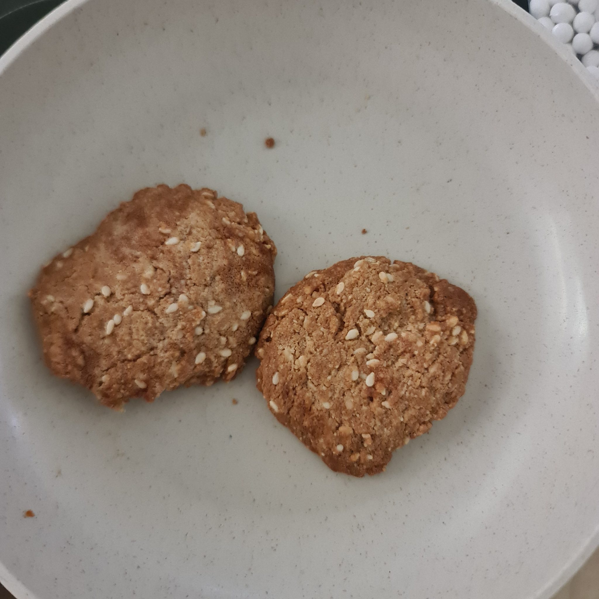 עוגיות טחינה מקמח שקדים