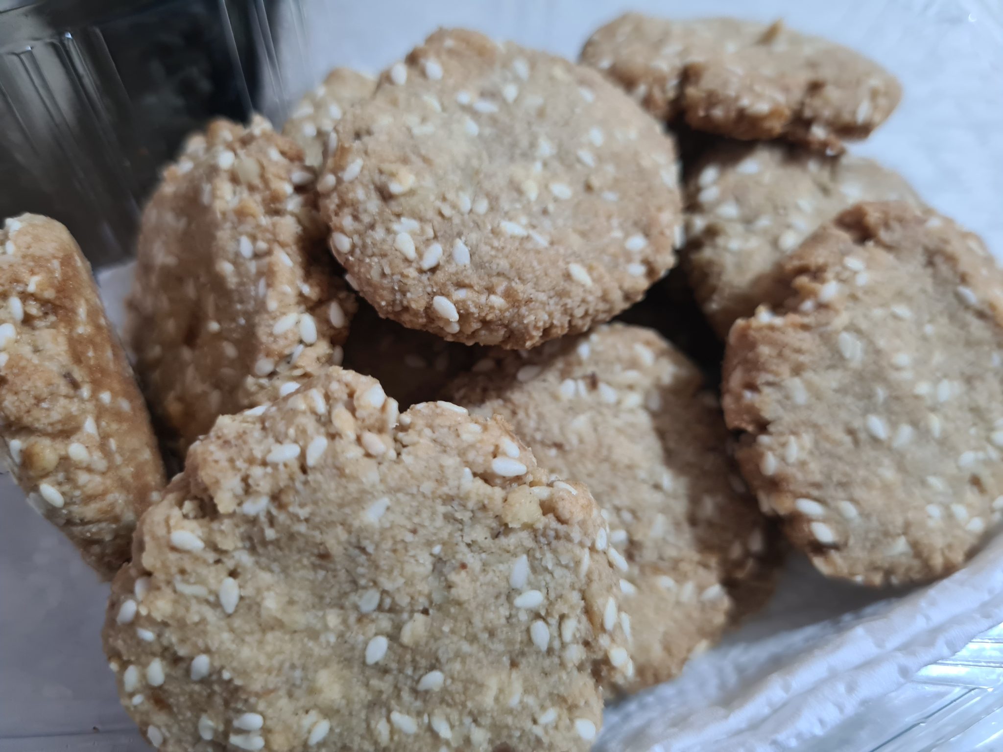 עוגיות טחינה מקמח שקדים