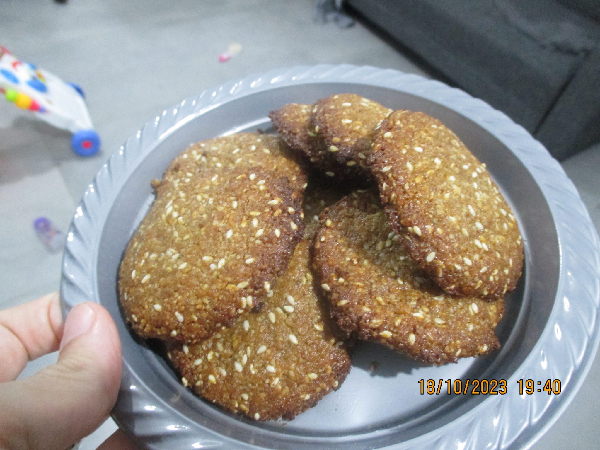 עוגיות טחינה מקמח שקדים