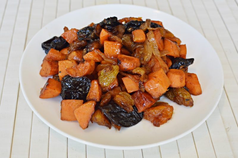 ‏‏תבשיל בטטה ופירות יבשים