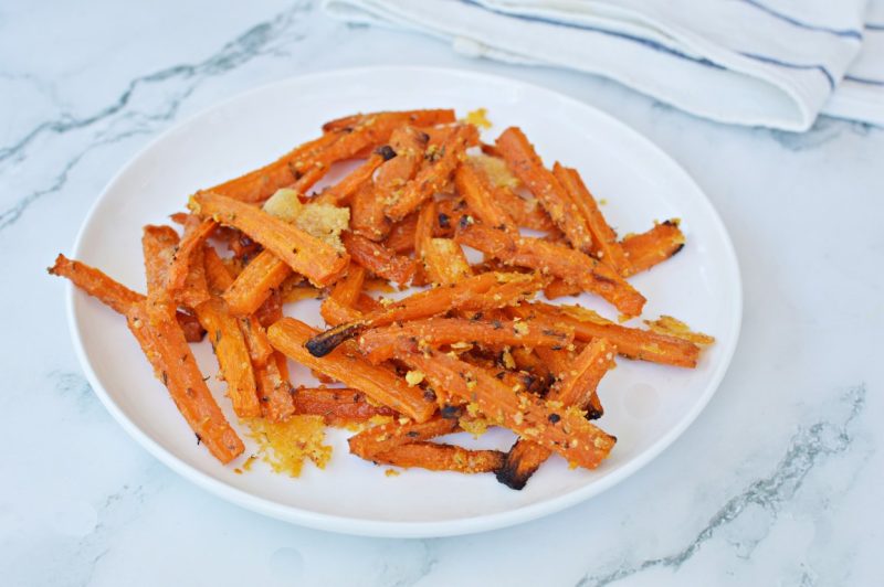 מקלות גזר בפרמזן