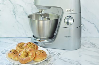 לחמניות בצל