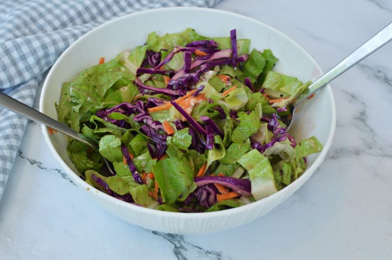 סלט כרוב סגול, חסה וגזר