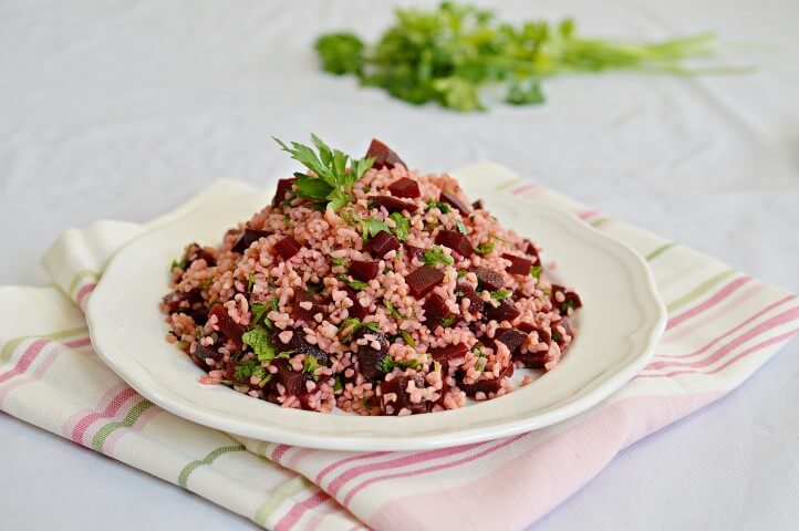 סלט בורגול וסלק לשבת