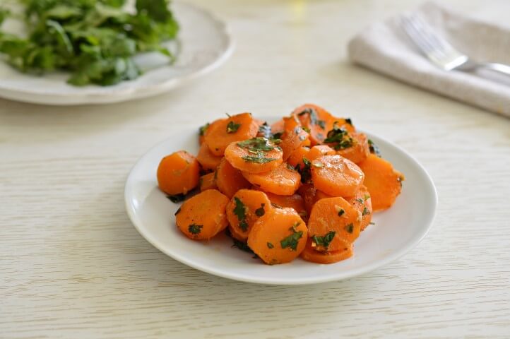 סלט גזר מרוקאי פיקנטי לשבת