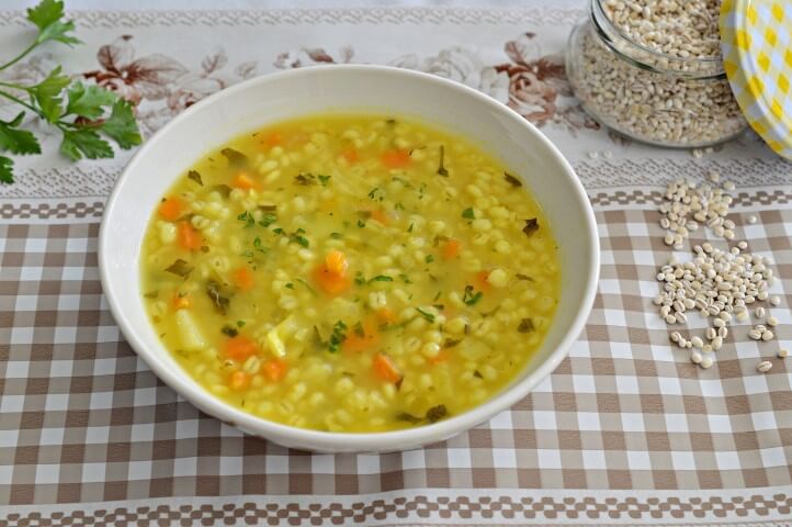 מרק גריסים חורפי מתכונים ב10 דקות